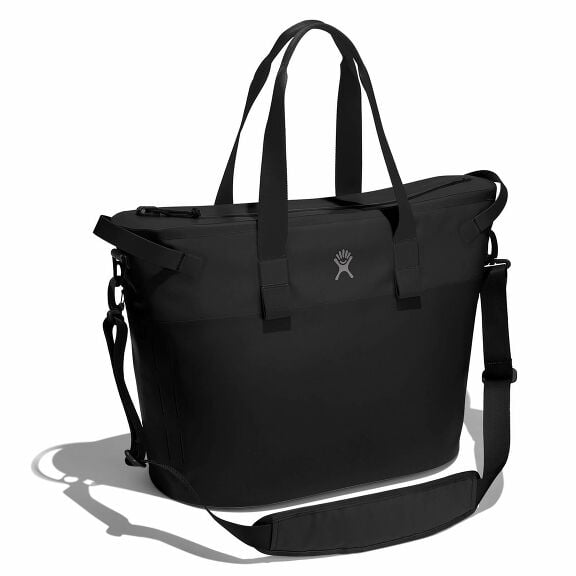 26-l-day-escapetm-tote-k5 26-l-day-escape-soft-cooler-tote-black-angled_1_1.jpg