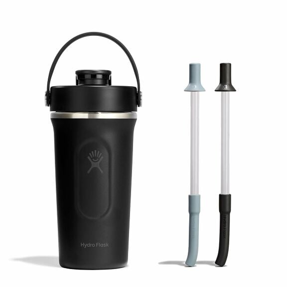 shaker-bottle-and-straw-bundle-x2 group_187_1__1.jpg