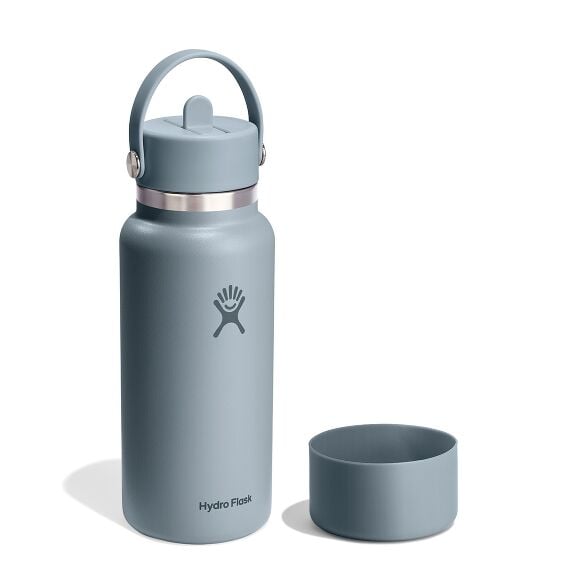 32-oz-straw-bottle-and-boot-bundle-p6 group_199_1.jpg