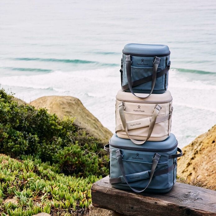 carryouttm-soft-cooler-30-l-m0 hf_carryout_bouwer_d1_l1_torrey_pines_still_life_0252_1_6.jpg