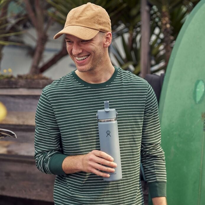 24-oz-wide-mouth-with-flex-straw-cap-g8 hf_s26_mcinnis_0232_13.jpg