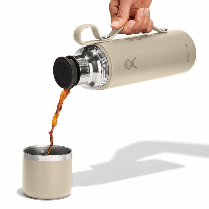 28-oz-hot-flask-and-cup-w9 hot-flask-_-cup-oat-pour.jpg