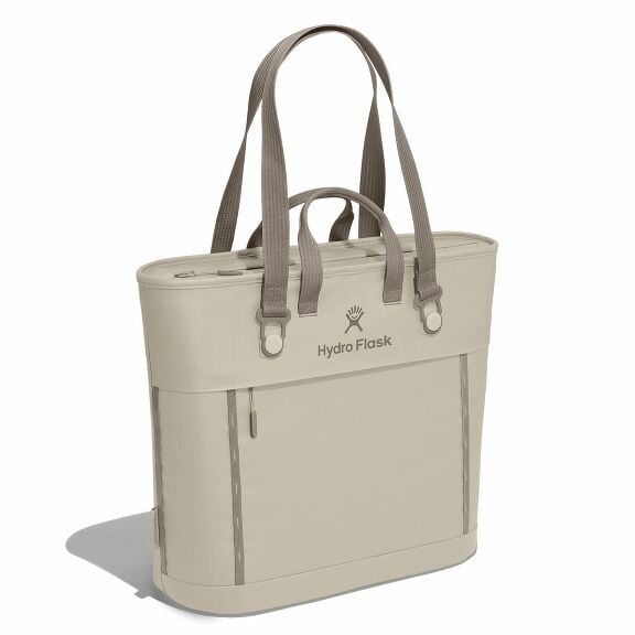 carryouttm-soft-cooler-tote-20-l-g6 midiit114-carryout-tote-20l-oat-angled.jpg