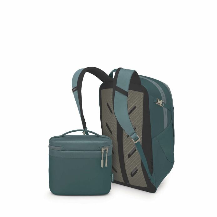 osprey-axis-x-hydro-flask-campus-essentials-bundle-m5 ospreyaxis_hydroflask5l_lunch_bag_f25_sideback_cascade_10007249.jpg