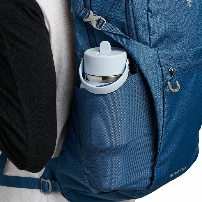 24-oz-travel-bottle-with-flex-straw-cap-h0 travelbottle-hb-backpack_1_8_1.jpg